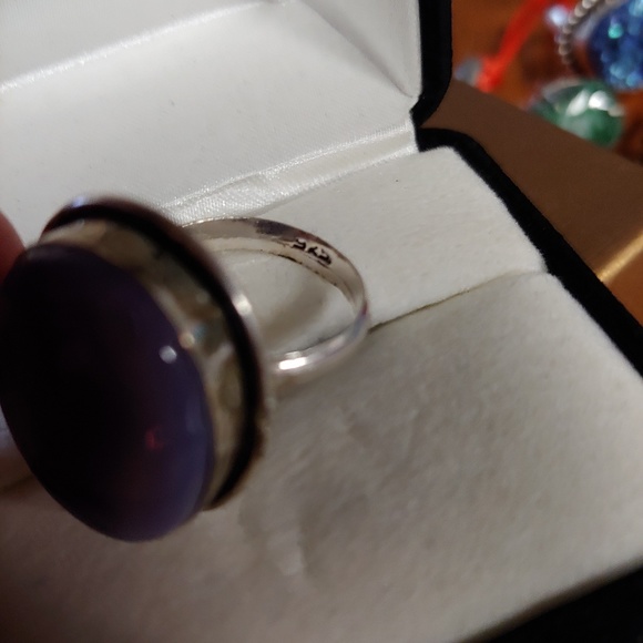 💎Sterling Silver & Purple Gemstone Ring - Picture 4 of 5